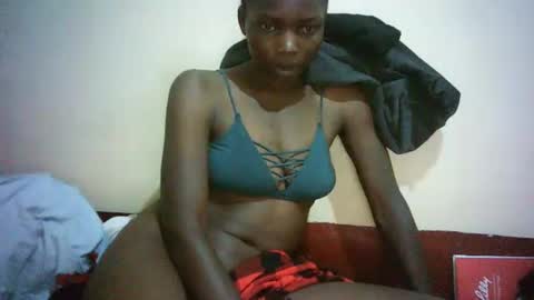 Snapshot of queen_joan chatting on 02-16-25, 08:00 queen_joan online show from 02-16-25, 08:00