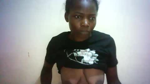 Snapshot of queen_joan chatting on 03-01-25, 12:28 queen_joan online show from 03-01-25, 12:28