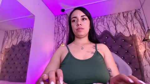 Snapshot of queen_nyxx chatting on 05-29-26, 06:39 QueenNyx online show from 05-29-26, 06:39