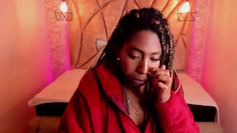   online show from 02-11-25, 03:18