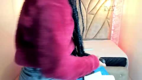   online show from 03-10-25, 12:04