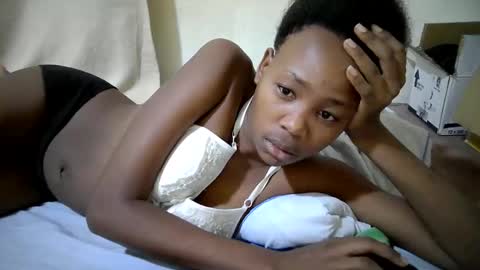 queen_slender online show from 05-29-26, 07:17