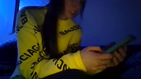 Snapshot of queenbee6269 chatting on 01-10-25, 04:33 queenbee6269 online show from 01-10-25, 04:33