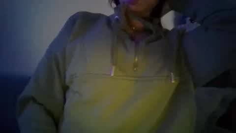 Snapshot of queenbee6269 chatting on 02-09-25, 03:22 queenbee6269 online show from 02-09-25, 03:22