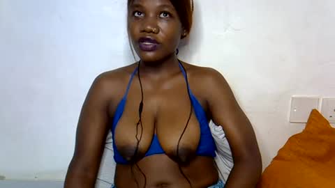 Snapshot of queenbest chatting on 07-08-26, 02:54 Cindy Melahnin online show from 07-08-26, 02:54