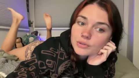 Snapshot of queencassidyy chatting on 02-17-26, 04:31 Cassidy online show from 02-17-26, 04:31