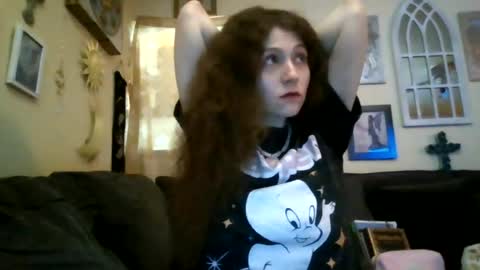 Snapshot of queencrimsonlvx chatting on 07-12-26, 06:48 queencrimsonlvx online show from 07-12-26, 06:48