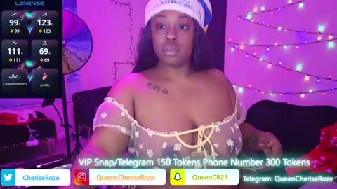 Snapshot of queencroze chatting on 12-24-24, 02:54 Queen Cherise Roze online show from 12-24-24, 02:54