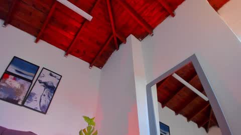 Queen online show from 01-30-25, 10:19