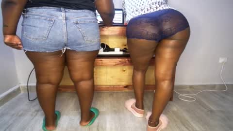 Snapshot of queenkiah chatting on 09-17-25, 09:11 Nina online show from 09-17-25, 09:11