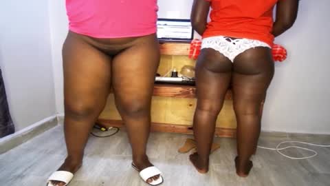 Snapshot of queenkiah chatting on 10-08-25, 09:40 Nina online show from 10-08-25, 09:40