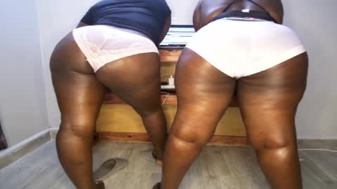 Snapshot of queenkiah chatting on 11-05-25, 07:58 Nina online show from 11-05-25, 07:58