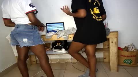 Nina online show from 03-04-26, 07:53