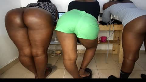 Nina online show from 03-21-26, 06:07