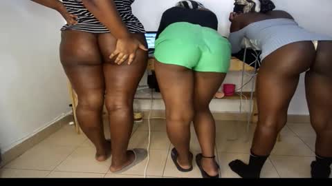 Nina online show from 03-21-26, 08:19