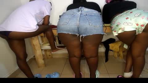 Nina online show from 03-29-26, 09:04