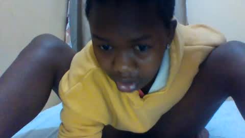 queenleona61 online show from 06-21-26, 04:15