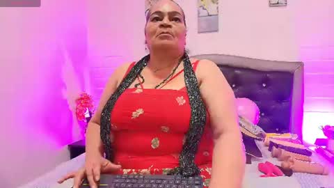 VickyBoobss online show from 06-30-26, 07:37