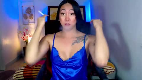 QUEEN online show from 02-09-25, 02:07