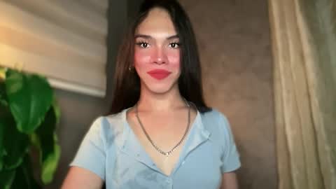 QUEEN online show from 03-11-26, 05:52