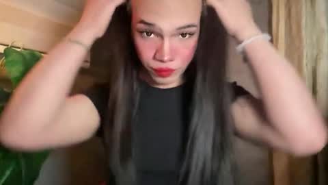 QUEEN online show from 04-20-26, 10:07