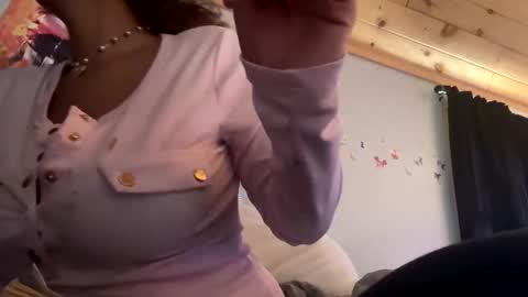 Snapshot of queennefertiti666 chatting on 02-16-26, 03:41 queennefertiti666 online show from 02-16-26, 03:41