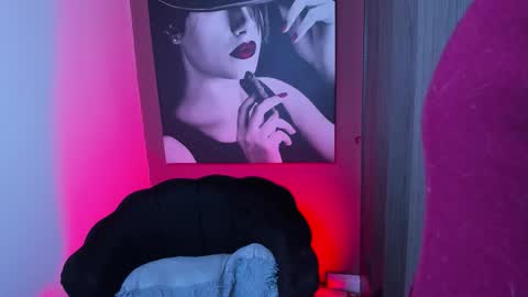 Snapshot of queenofhaze chatting on 12-16-25, 07:57 you may simply address Me with Your Grace online show from 12-16-25, 07:57