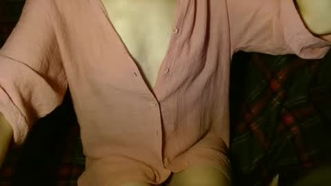 queenoftenderness online show from 12-24-24, 08:49