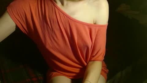 queenoftenderness online show from 03-04-25, 07:54