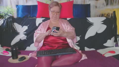 QueenPammy online show from 01-15-26, 06:40