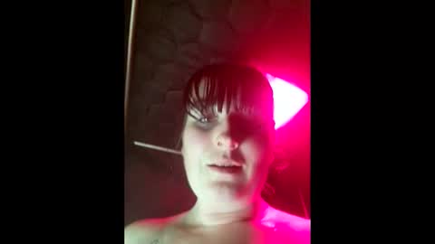 Snapshot of queenpeach13 chatting on 03-11-26, 06:25 queenpeach13 online show from 03-11-26, 06:25