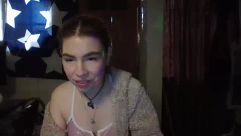 Snapshot of queenravenb chatting on 07-15-26, 05:07 Queen Raven online show from 07-15-26, 05:07