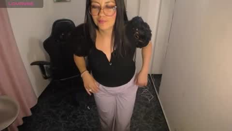 queenrose94 online show from 06-26-26, 10:03