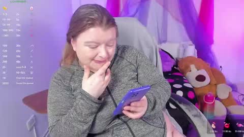 Snapshot of queensami7 chatting on 05-27-26, 12:29 Samantha online show from 05-27-26, 12:29