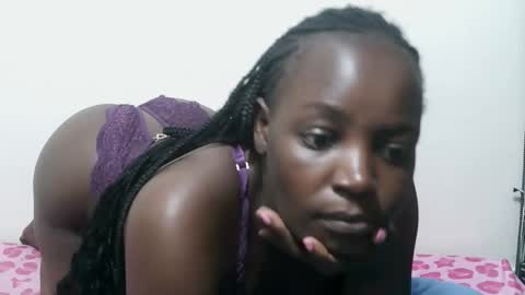Snapshot of queensassy38 chatting on 05-06-26, 03:35 Sassy online show from 05-06-26, 03:35