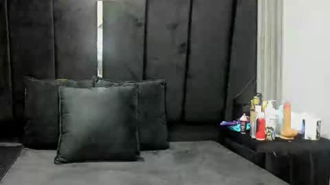 Snapshot of queenstarhyl chatting on 05-03-26, 01:22 queenstarhyl online show from 05-03-26, 01:22