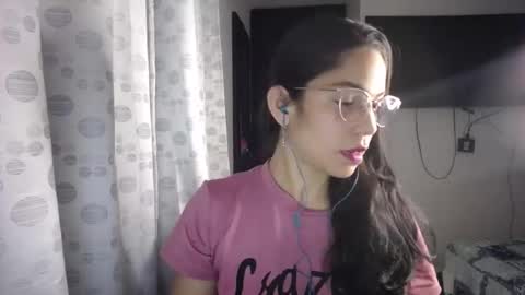 Snapshot of queenvictoria2023 chatting on 01-07-25, 05:01 Paola online show from 01-07-25, 05:01