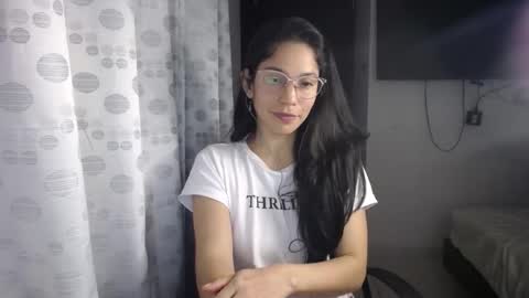 Snapshot of queenvictoria2023 chatting on 01-20-25, 06:31 Paola online show from 01-20-25, 06:31