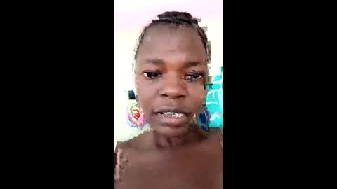 Snapshot of queenzawa chatting on 03-23-26, 10:08 queenzawa online show from 03-23-26, 10:08