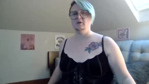 queerlyjaz online show from 11-28-25, 10:56