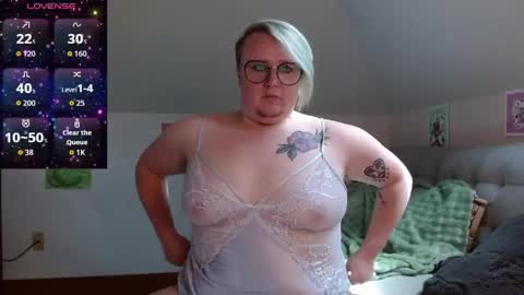 Snapshot of queerlyjaz chatting on 05-30-26, 05:32 queerlyjaz online show from 05-30-26, 05:32