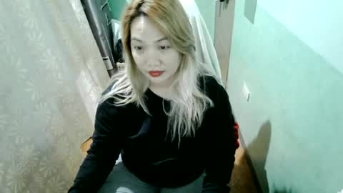 Snapshot of quelly40 chatting on 07-05-26, 06:59 quelly40 online show from 07-05-26, 06:59
