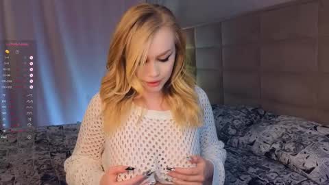 Snapshot of quennacindy chatting on 02-13-25, 05:22 Teri My favorite vibes 77 101 222 666 online show from 02-13-25, 05:22