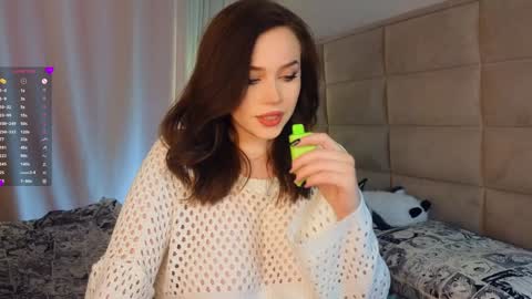 Snapshot of quennacindy chatting on 03-12-25, 11:09 Teri My favorite vibes 77 101 222 666 online show from 03-12-25, 11:09