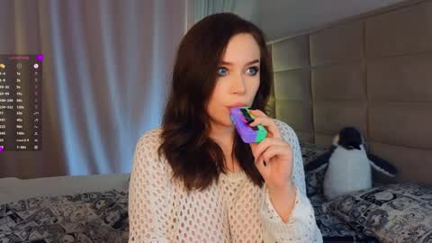 Snapshot of quennacindy chatting on 03-12-25, 03:07 Teri My favorite vibes 77 101 222 666 online show from 03-12-25, 03:07