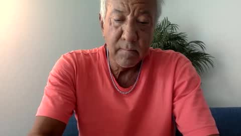 Snapshot of quest_one chatting on 01-08-25, 08:18 Jim online show from 01-08-25, 08:18