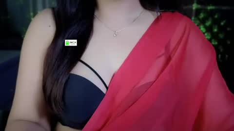 Snapshot of quest_queen chatting on 06-27-26, 12:22 zaara online show from 06-27-26, 12:22