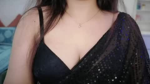 Snapshot of quest_queen chatting on 07-11-26, 06:05 zaara online show from 07-11-26, 06:05