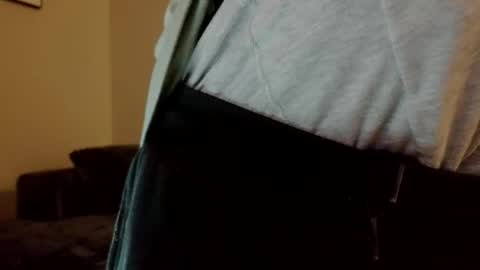 Snapshot of questionsfordays chatting on 05-25-26, 05:57 DaddyDreams online show from 05-25-26, 05:57