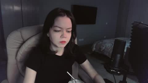 quietluxury online show from 04-23-26, 01:13